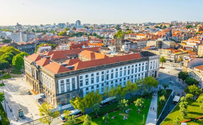 Universidade do Porto lança novas iniciativas de voluntariado estudantil